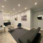 Kempston Suites Liverpool Apartment 9